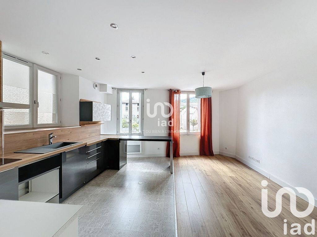 Achat maison à vendre 3 chambres 197 m² - Tullins