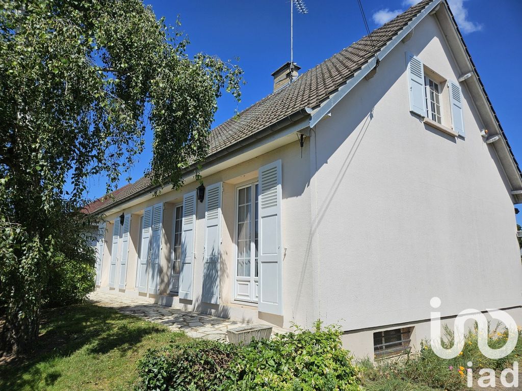 Achat maison à vendre 4 chambres 117 m² - Vernouillet