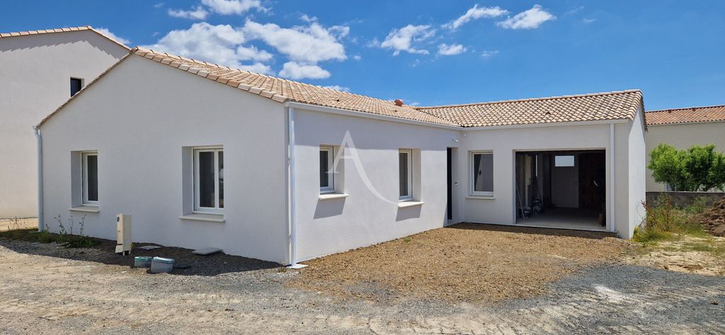 Achat maison à vendre 3 chambres 111 m² - Brem-sur-Mer