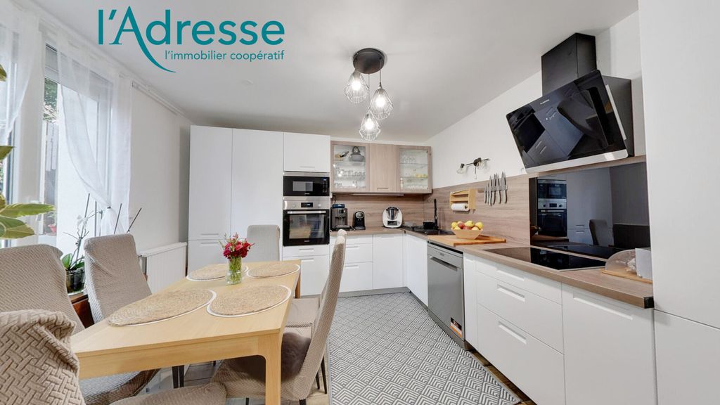 Achat appartement à vendre 4 pièces 65 m² - Champs-sur-Marne