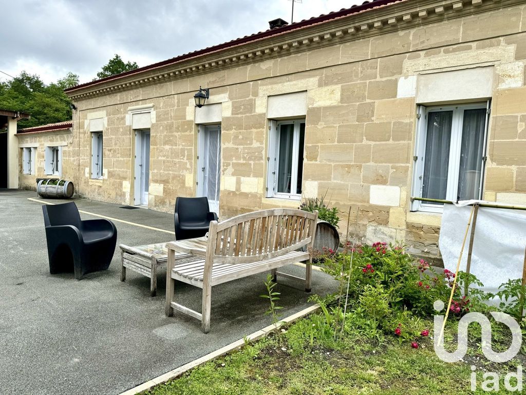 Achat maison à vendre 5 chambres 185 m² - Léognan