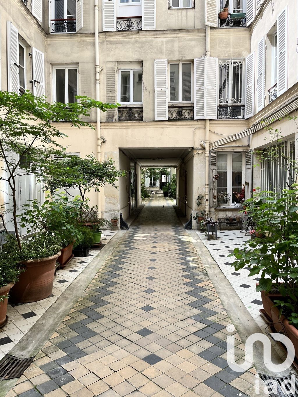 Achat appartement à vendre 2 pièces 30 m² - Paris 18ème arrondissement