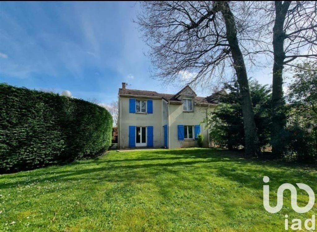 Achat maison à vendre 3 chambres 100 m² - Saint-Leu-la-Forêt