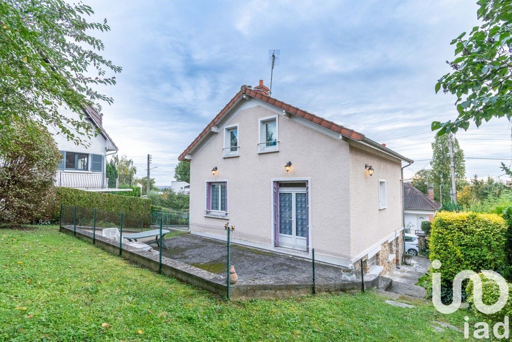 Achat maison à vendre 4 chambres 134 m² - Ablon-sur-Seine