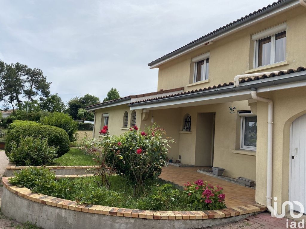 Achat maison à vendre 4 chambres 145 m² - Artigues-près-Bordeaux