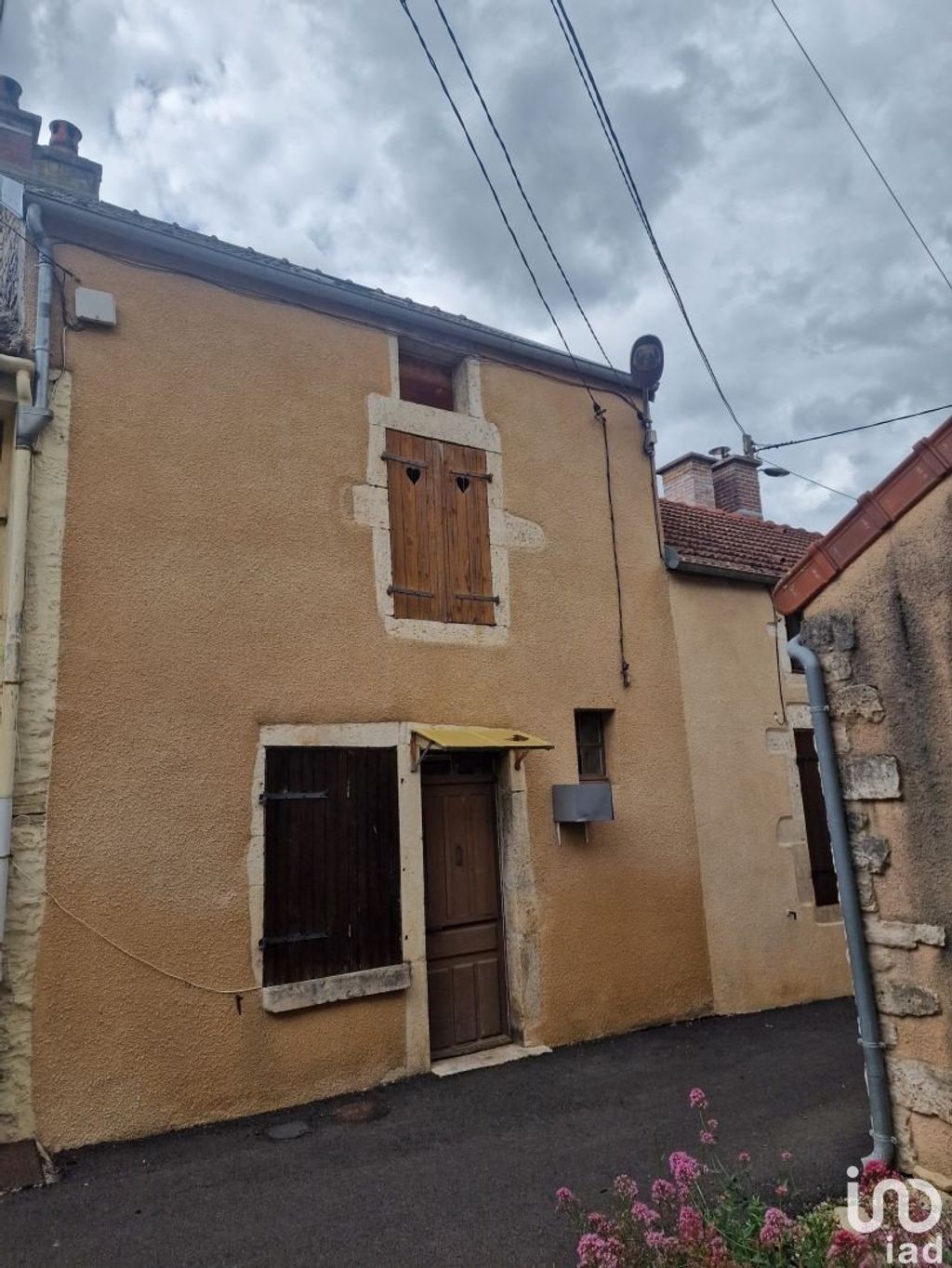 Achat maison à vendre 2 chambres 44 m² - Laignes