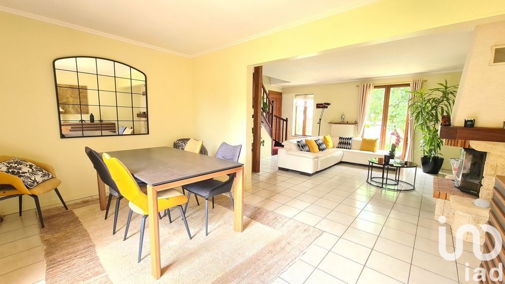 Achat maison à vendre 5 chambres 115 m² - Louvres