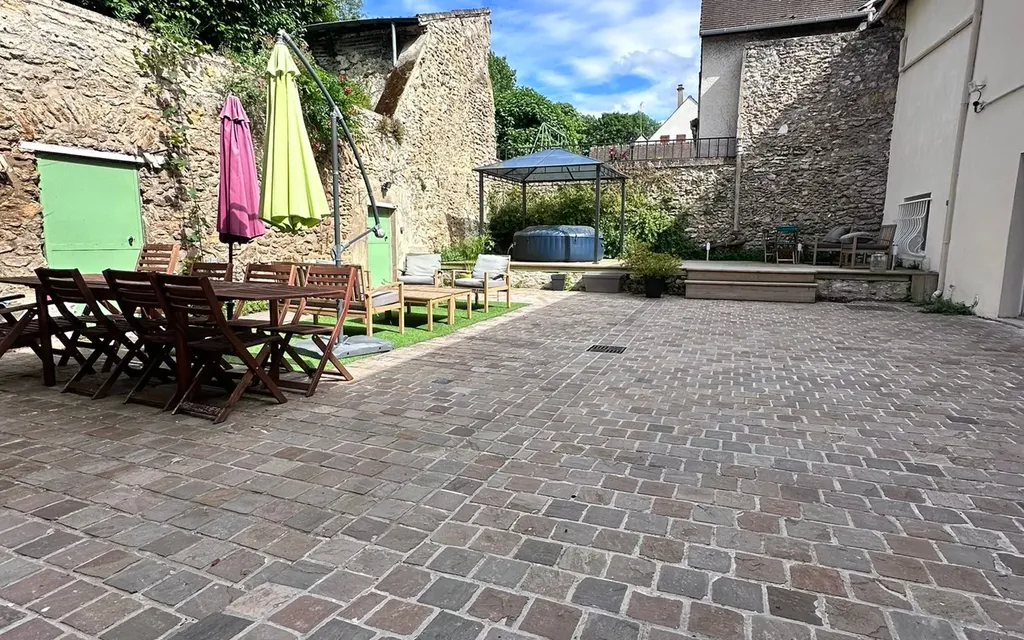 Achat maison à vendre 5 chambres 194 m² - Vaux-sur-Seine