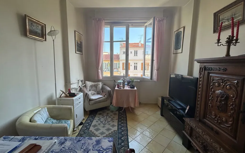 Achat appartement à vendre 3 pièces 81 m² - Nice