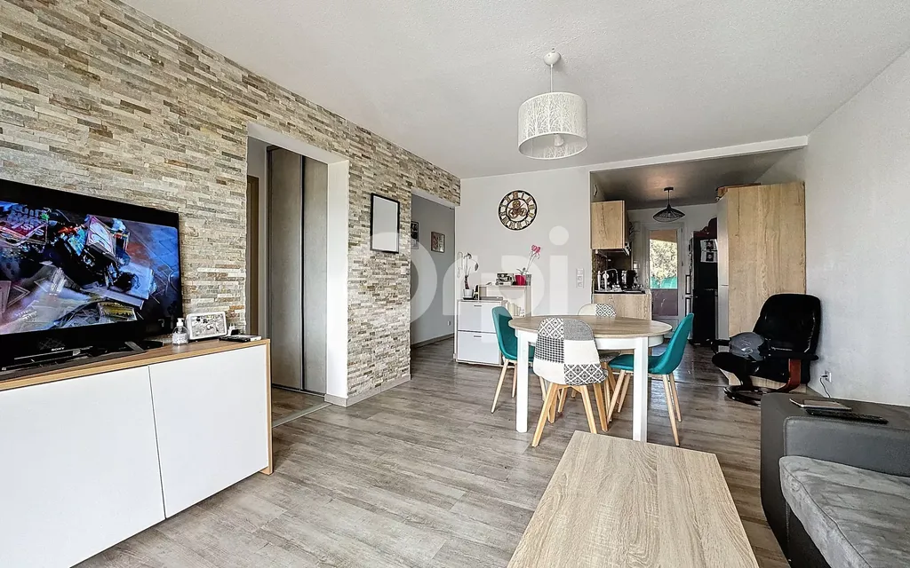 Achat appartement à vendre 3 pièces 61 m² - Saint-Raphaël