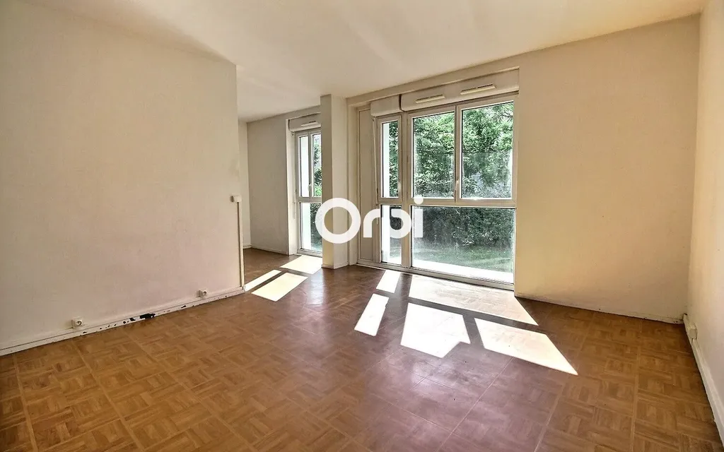 Achat appartement à vendre 5 pièces 81 m² - Viry-Châtillon