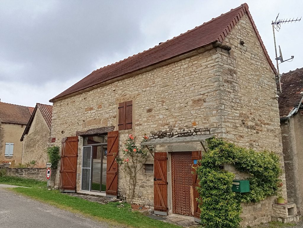 Achat maison à vendre 1 chambre 48 m² - Saint-Ythaire