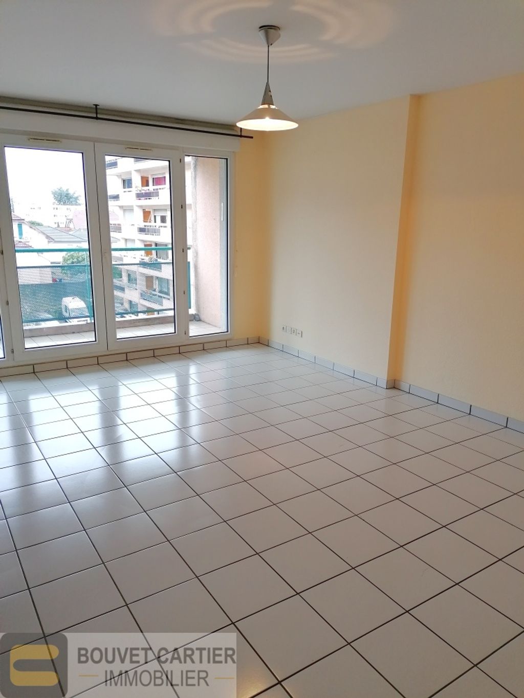 Achat appartement à vendre 3 pièces 77 m² - Gaillard