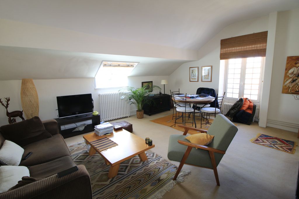 Achat appartement à vendre 2 pièces 54 m² - Biarritz