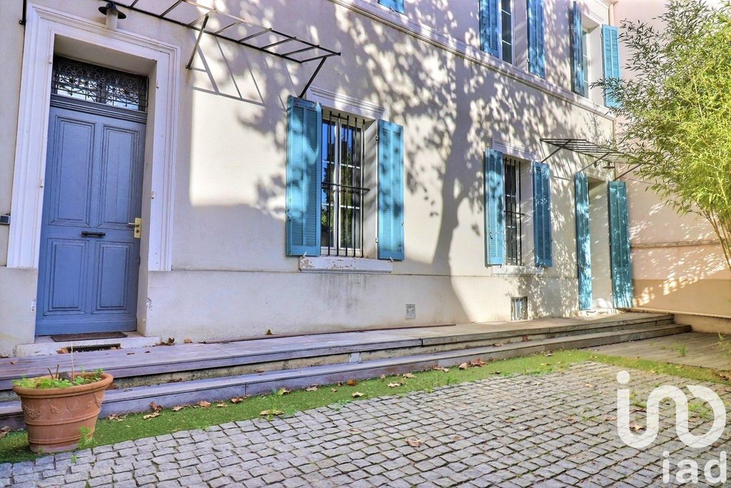 Achat maison à vendre 5 chambres 200 m² - Marseille 9ème arrondissement