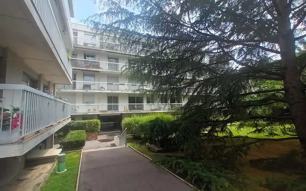 Achat appartement à vendre 4 pièces 84 m² - Cachan