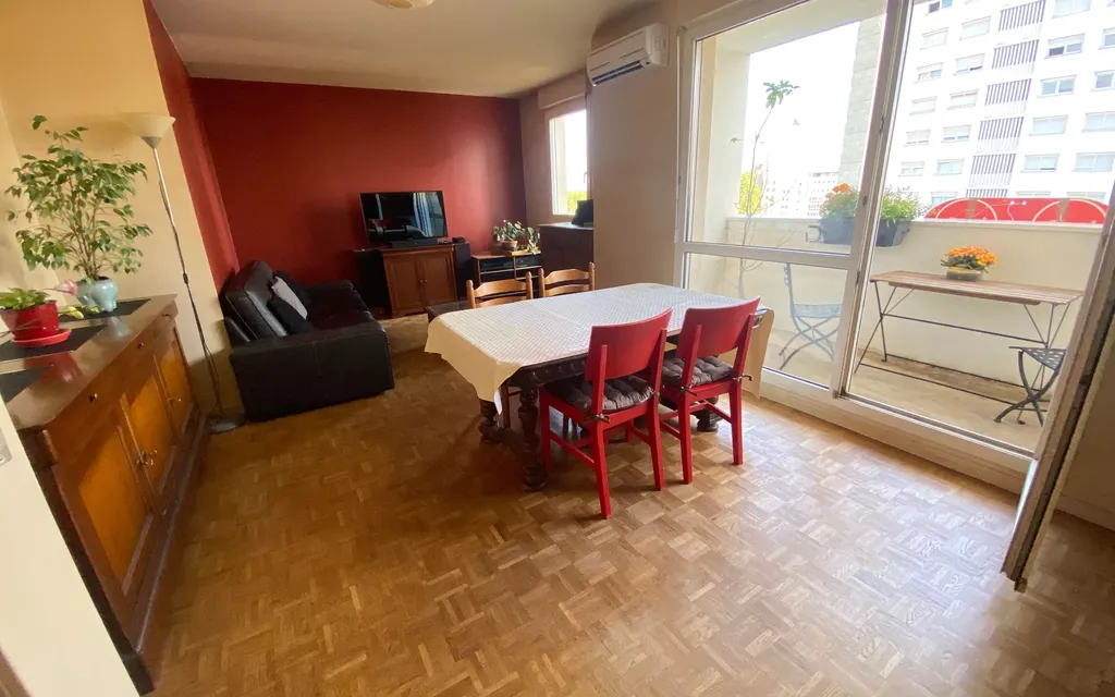 Achat appartement à vendre 4 pièces 81 m² - Lyon 7ème arrondissement