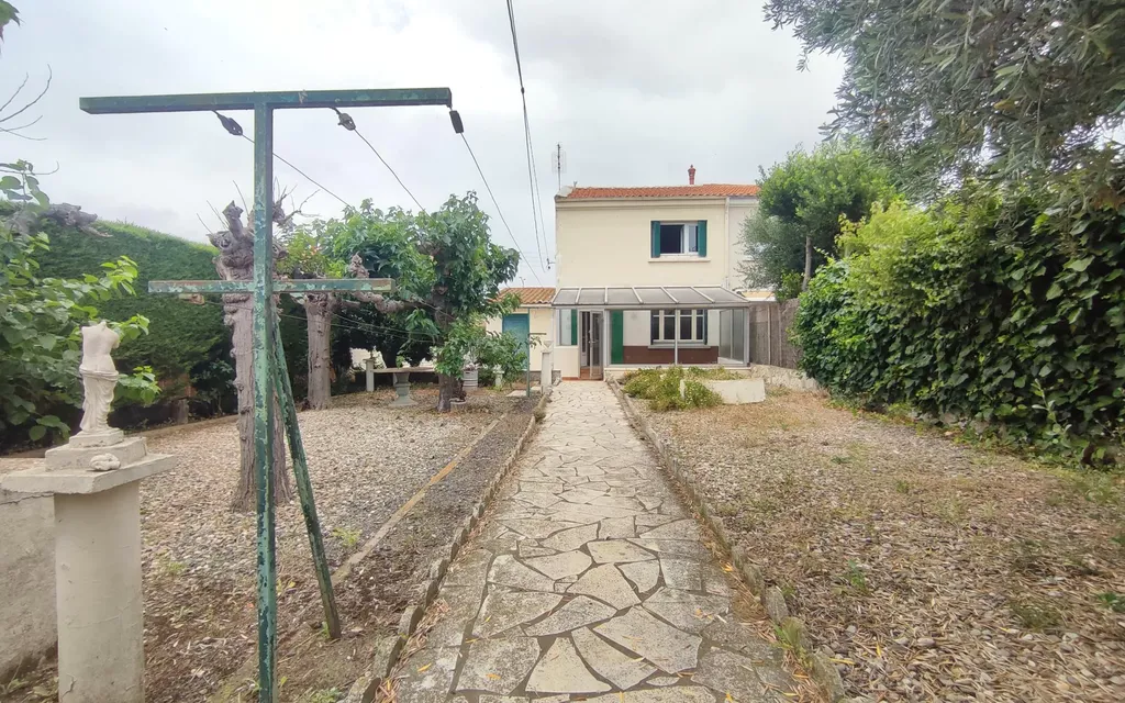 Achat maison à vendre 2 chambres 72 m² - Agde