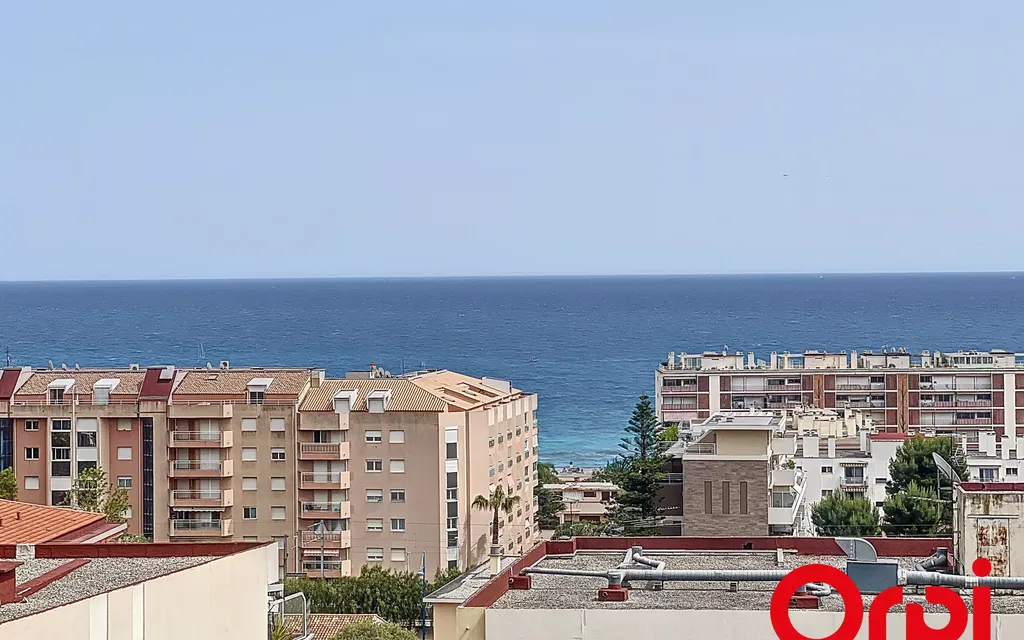 Achat appartement à vendre 4 pièces 84 m² - Roquebrune-Cap-Martin