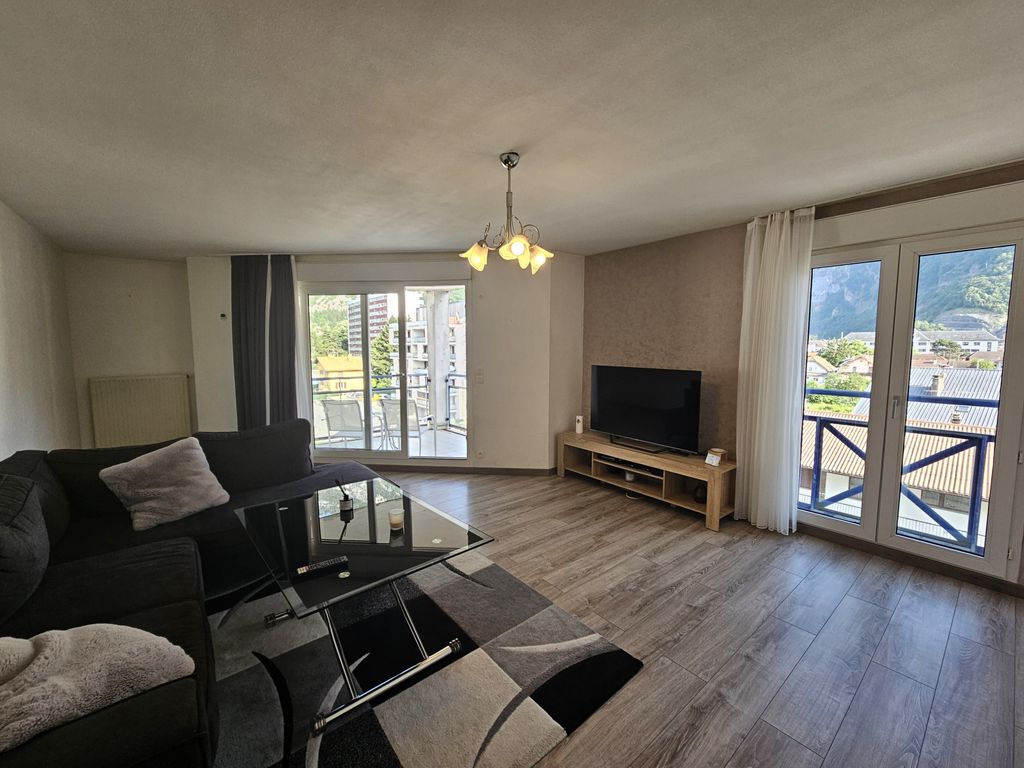 Achat appartement à vendre 4 pièces 94 m² - Cluses