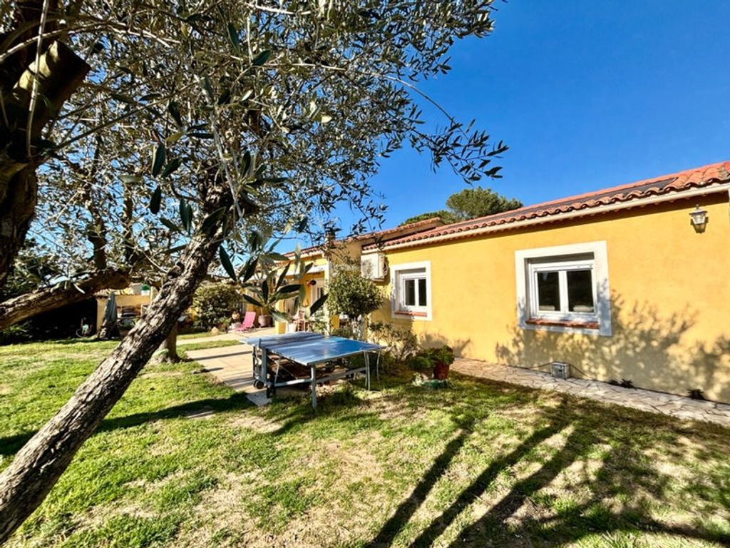 Achat maison à vendre 4 chambres 123 m² - Roquebrune-sur-Argens