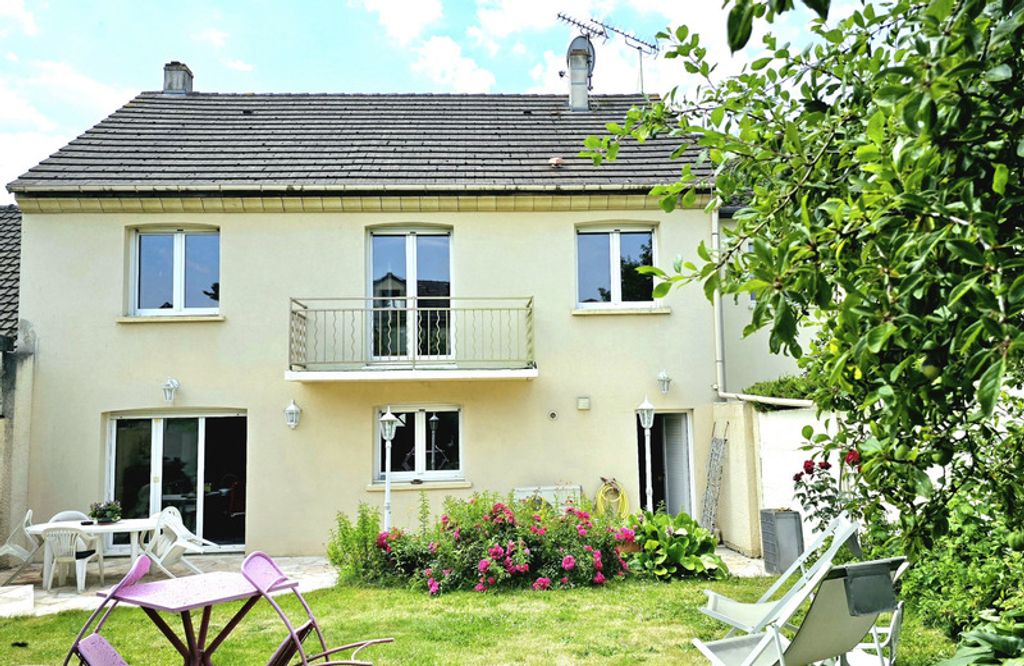 Achat maison à vendre 3 chambres 130 m² - Saint-Cyr-l'École