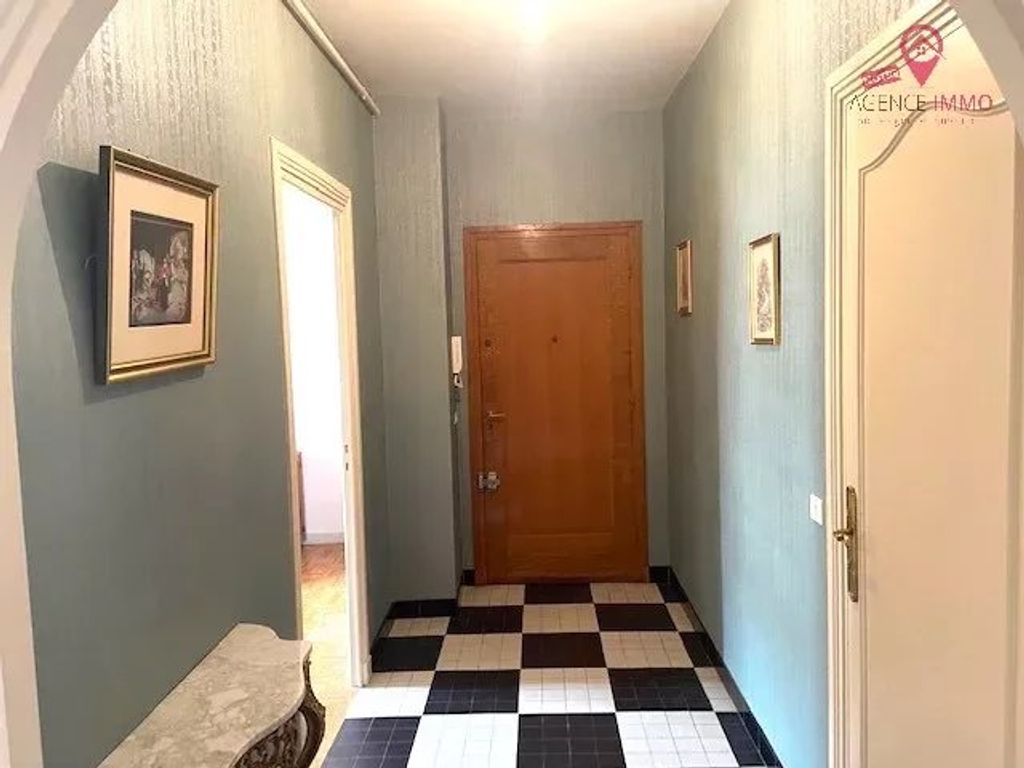 Achat appartement à vendre 6 pièces 125 m² - Lyon 8ème arrondissement