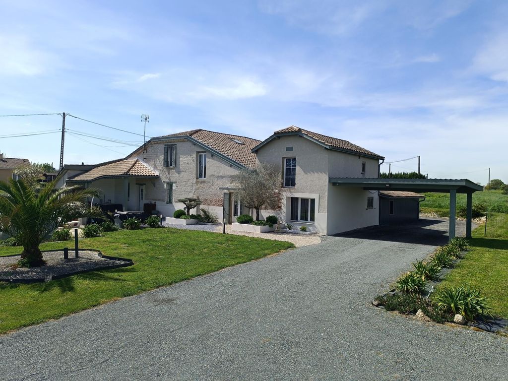 Achat maison à vendre 5 chambres 303 m² - Caumont-sur-Garonne