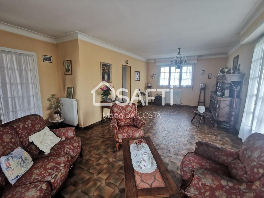 Achat maison à vendre 5 chambres 207 m² - Poey-de-Lescar