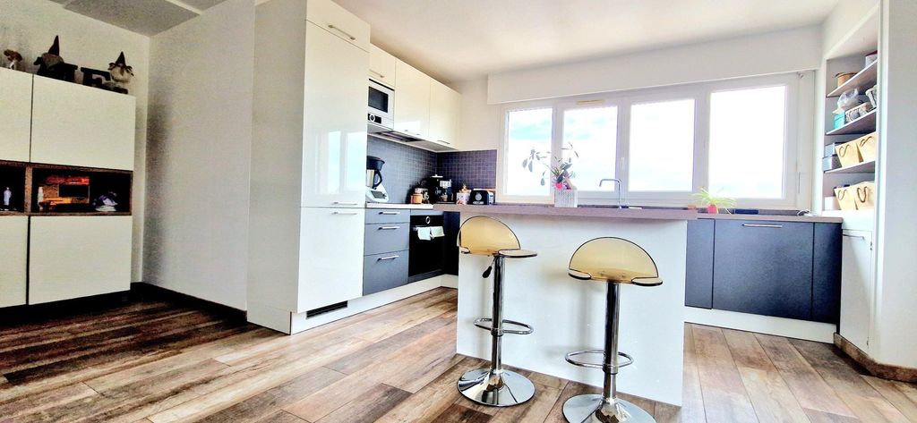 Achat appartement à vendre 4 pièces 91 m² - Maisons-Laffitte