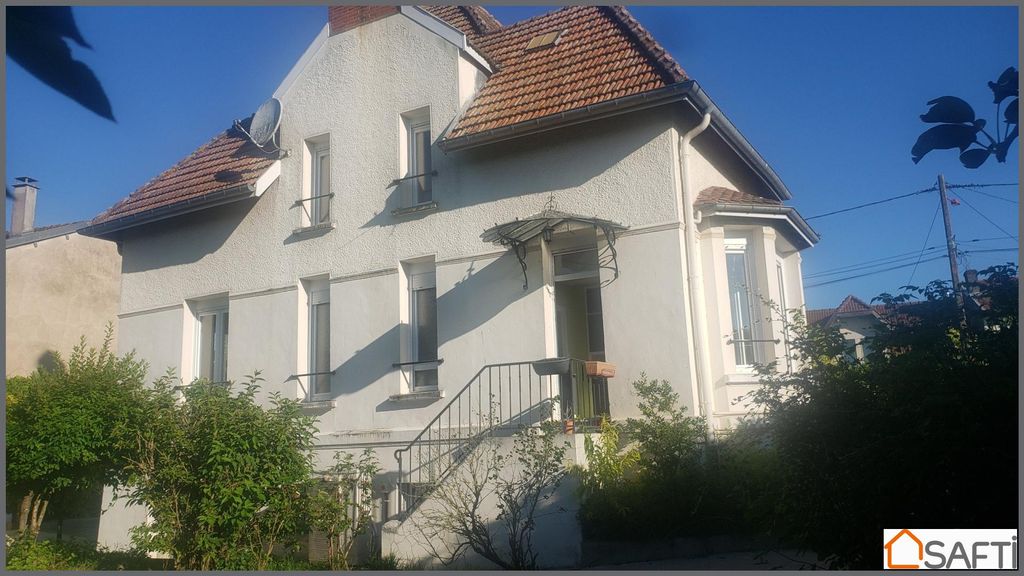 Achat maison à vendre 4 chambres 156 m² - Consenvoye