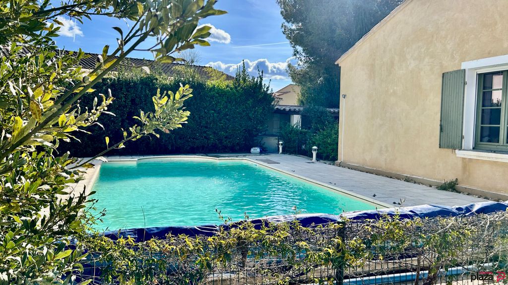 Achat maison à vendre 3 chambres 87 m² - Mouriès