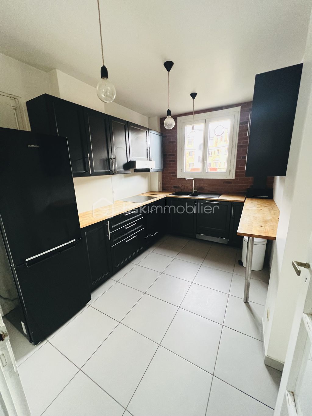 Achat appartement à vendre 3 pièces 79 m² - Paris 19ème arrondissement