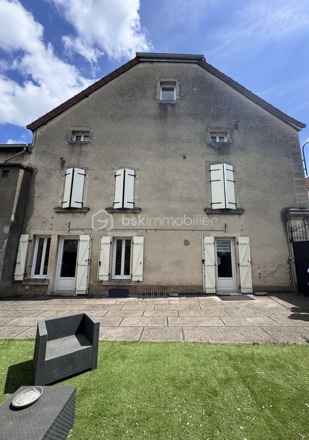 Achat maison à vendre 5 chambres 187 m² - Is-sur-Tille