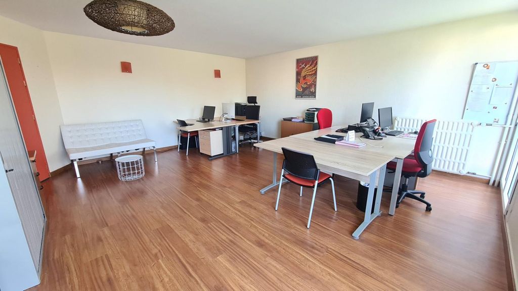 Achat appartement à vendre 3 pièces 84 m² - La Roche-sur-Yon