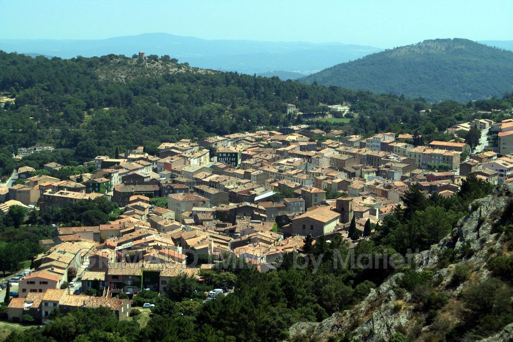 Achat maison à vendre 3 chambres 160 m² - La Garde-Freinet