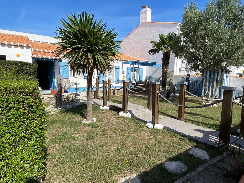 Achat maison à vendre 4 chambres 170 m² - Noirmoutier-en-l'Île