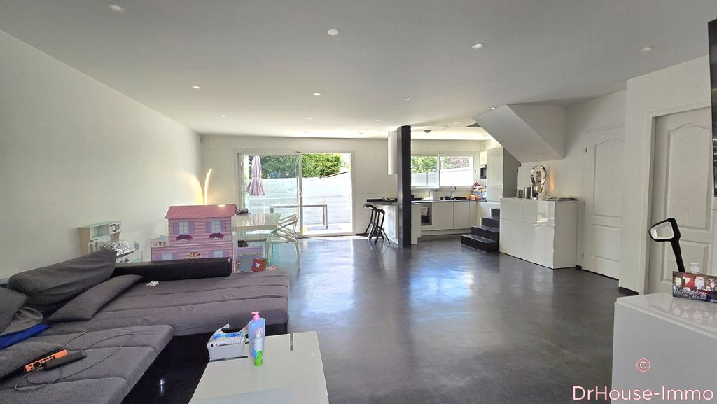 Achat maison à vendre 3 chambres 108 m² - Le Blanc-Mesnil