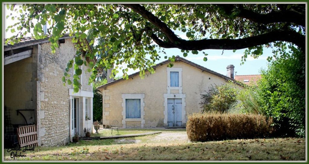 Achat maison à vendre 3 chambres 153 m² - Brossac