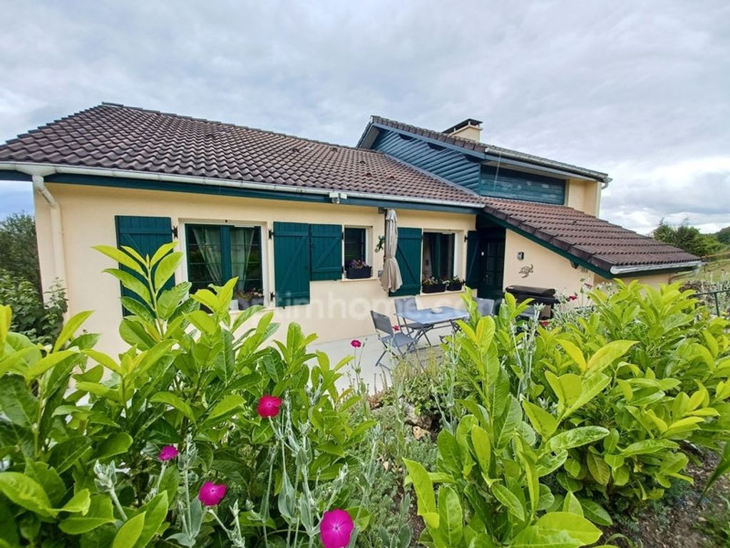 Achat maison à vendre 4 chambres 137 m² - Brieulles-sur-Meuse