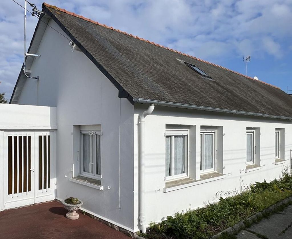 Achat maison à vendre 4 chambres 111 m² - Dinard