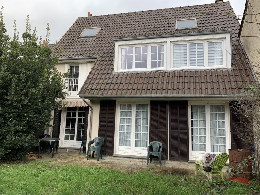 Achat maison à vendre 5 chambres 143 m² - Breuillet