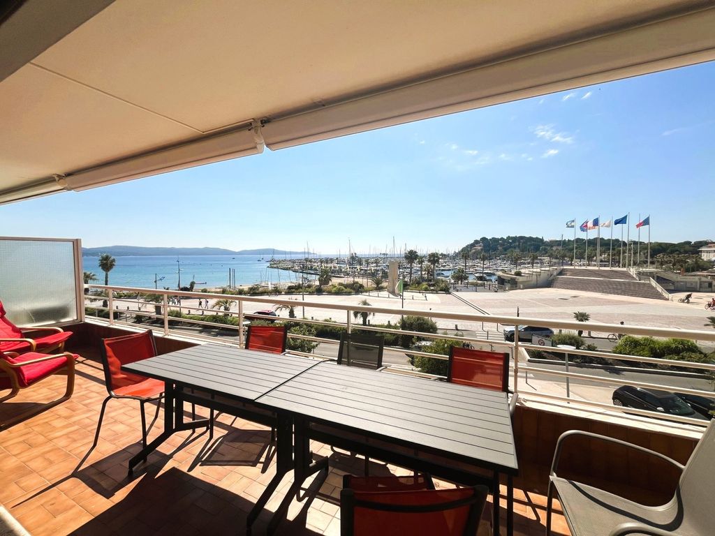 Achat appartement à vendre 3 pièces 69 m² - Cavalaire-sur-Mer