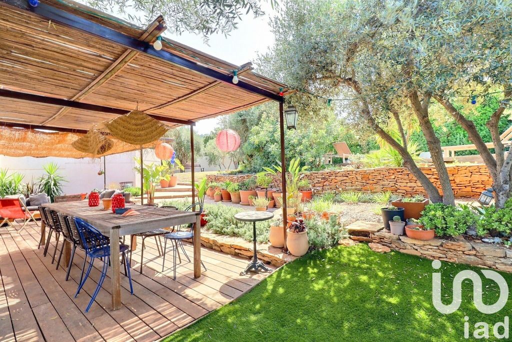 Achat maison à vendre 6 chambres 180 m² - La Ciotat