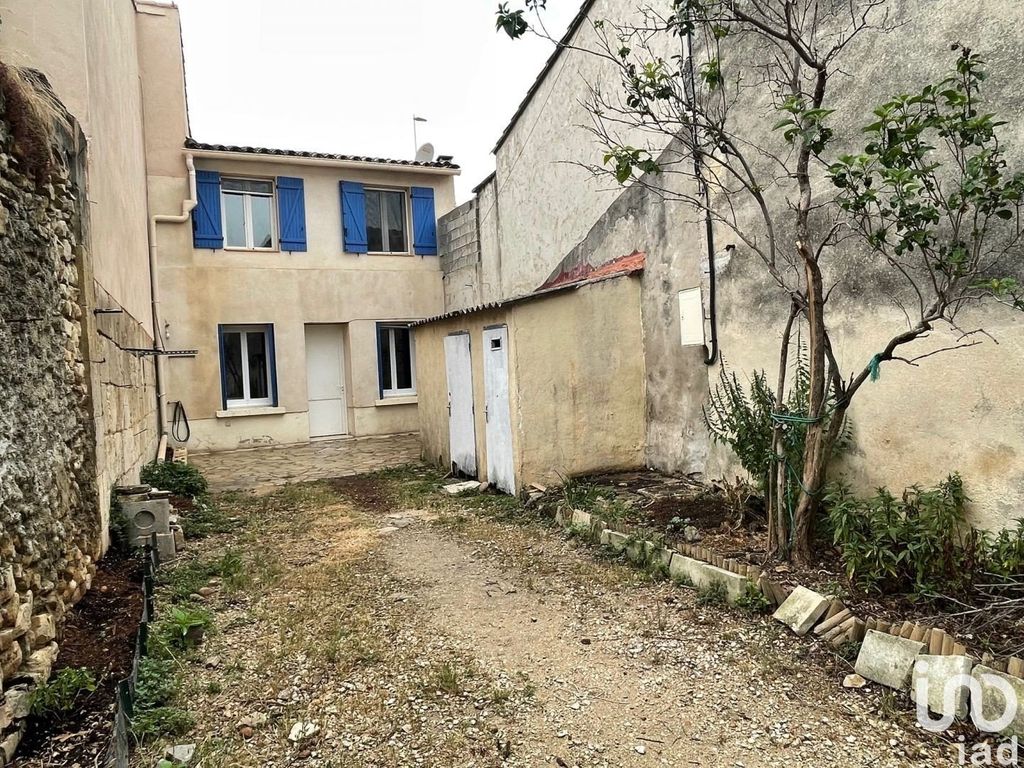 Achat maison à vendre 3 chambres 100 m² - Jonquières-Saint-Vincent