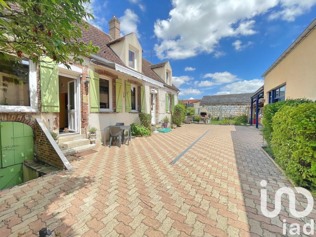 Achat maison à vendre 4 chambres 210 m² - Sergines