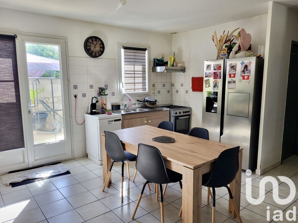 Achat maison à vendre 2 chambres 62 m² - Longèves