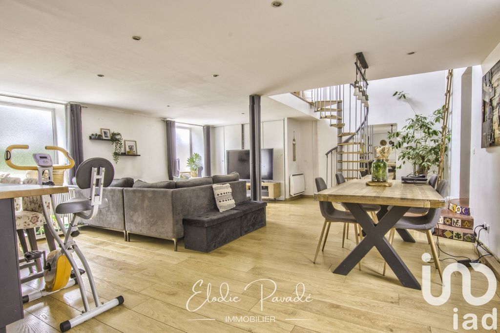 Achat maison à vendre 4 chambres 126 m² - Pringy