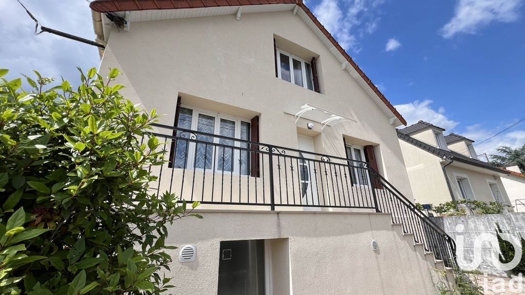 Achat maison à vendre 6 chambres 150 m² - Pontault-Combault