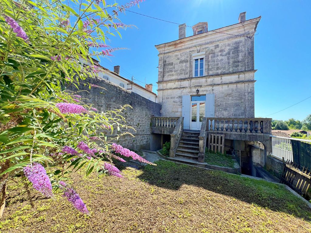 Achat maison à vendre 3 chambres 115 m² - Angoulême